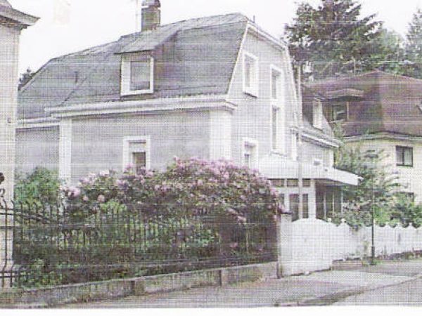 Villenanwesen oberhalb vom Kurhaus