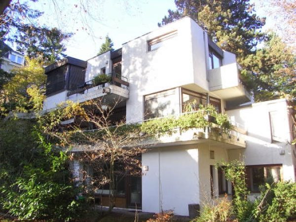 Modernes Einfamilienhaus mit Einliegerwohnungin bestlage von Baden-Baden